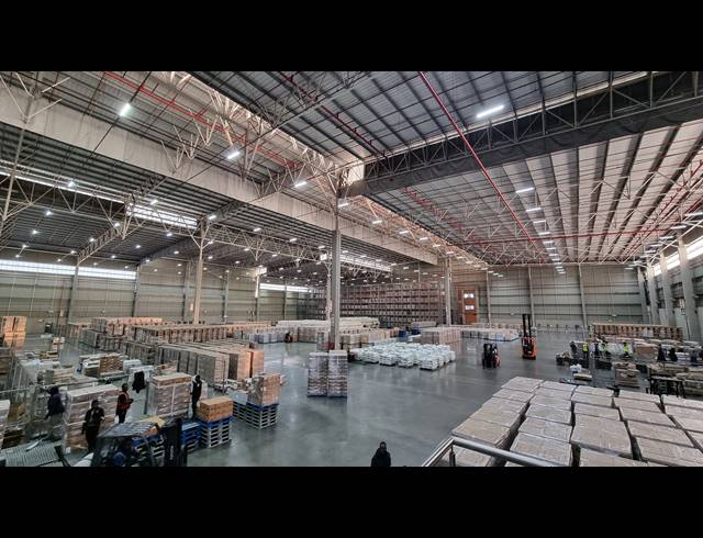 22,095M² WAREHOUSE TO LET IN GLEN MARAIS